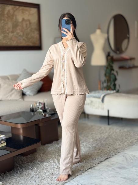 ✨ اكتشفي الأناقة والراحة مع بيجاماتنا النسائية الفاخرة! ✨