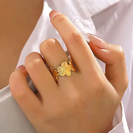 Fleurs Ring