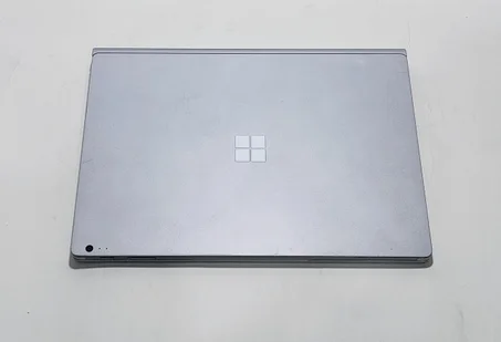 Microsoft Surface book 2 ( i5 )