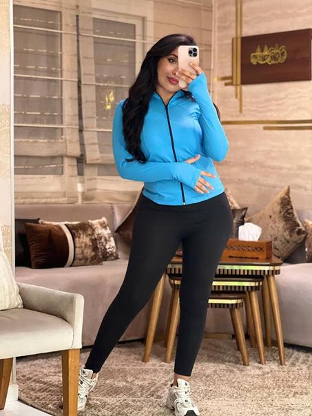 ✨ طقم رياضي نسائي