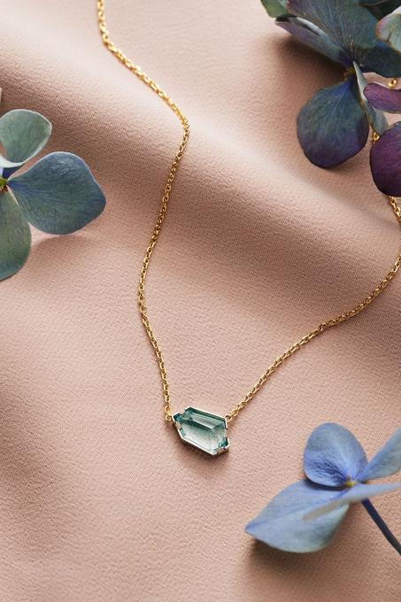 Colliers et bracelets