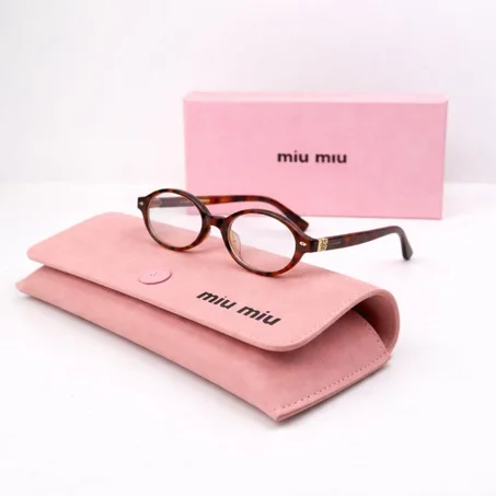 نظارات Miu Miu