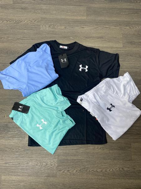 PACK 4 T- Shirt Noir + Bleu + Blanc + Vert clair