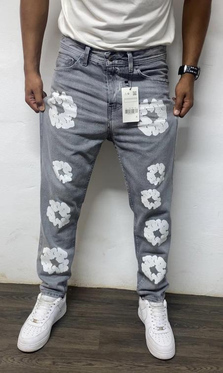 Men Solid Slant Pocket Jeans