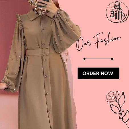 عباية طويلة مزينة باللؤلؤ مع حزام أنيق – موضة محتشمة