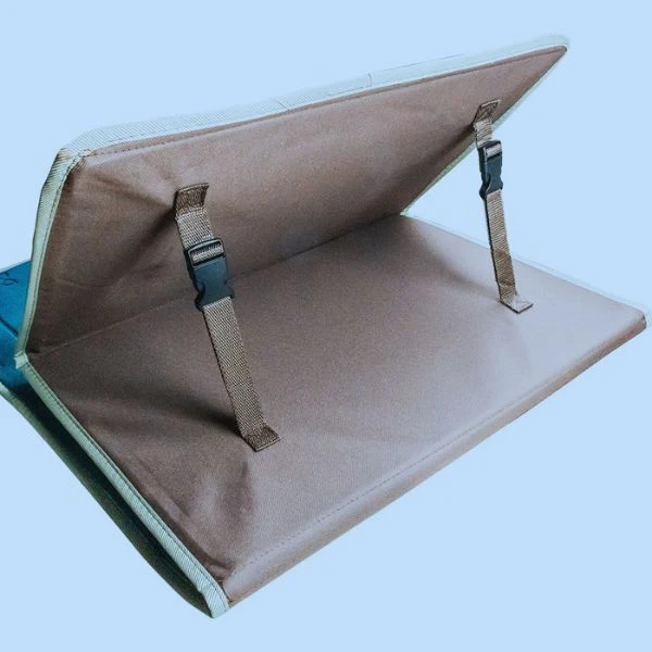 سجادة صلاة مع دعامة