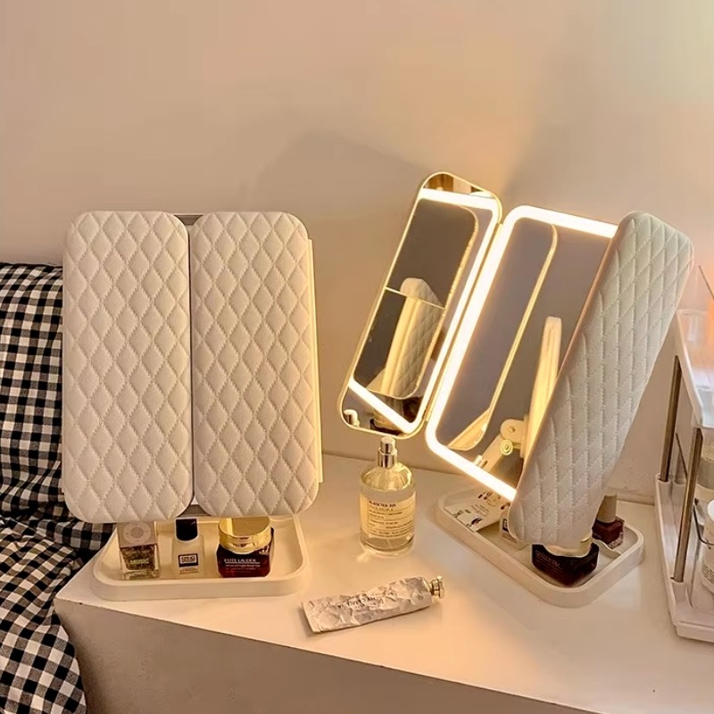 مرآة مكياج بإضاءة LED وتصميم فاخر