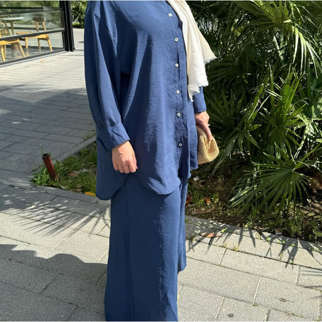 أنصومبل صيفي محتشم من قطعتين – إطلالة أنيقة لصيف 2025