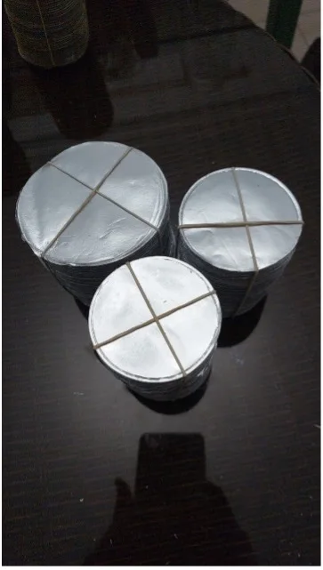 Opercules à collage manuel