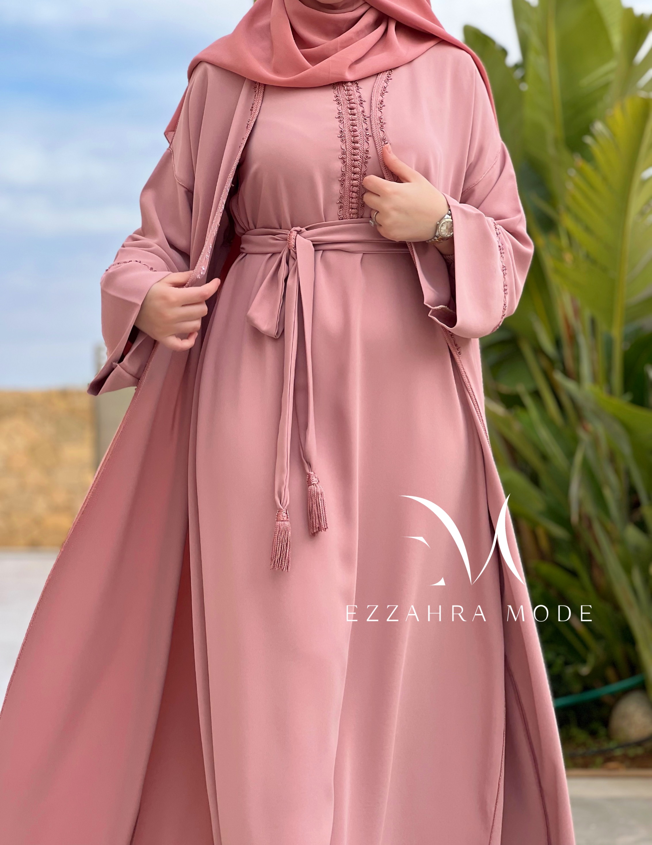 طقم تقليدي / ensemble traditionel
