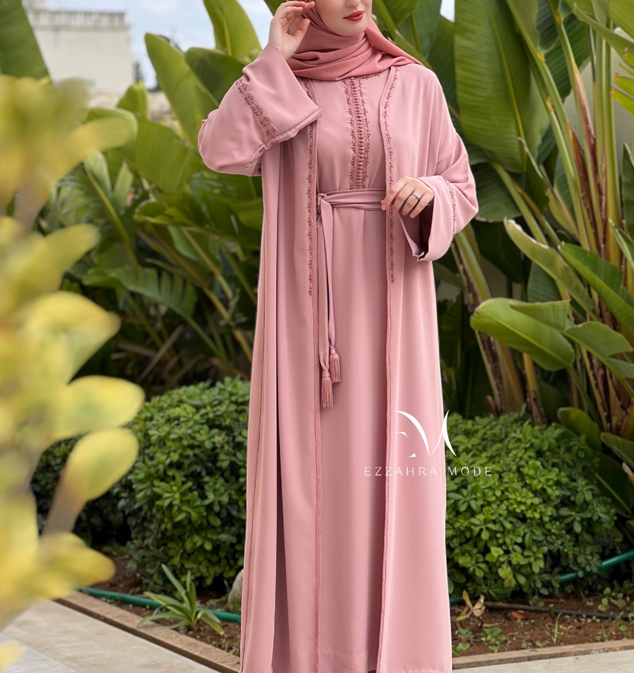 طقم تقليدي / ensemble traditionel