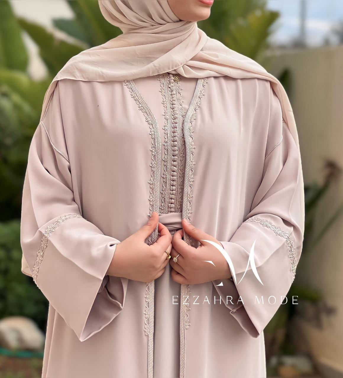 طقم تقليدي / ensemble traditionel