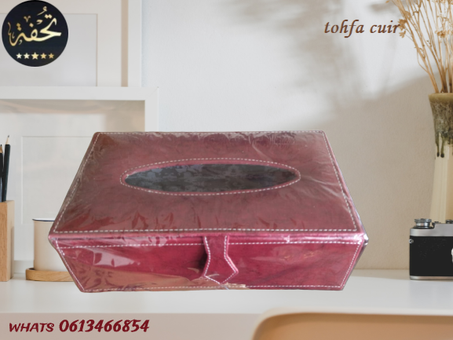 حامل مناديل مستطيل من الجلد الصناعي