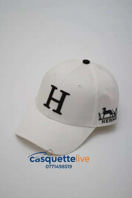 Casquettes Hermès : SOLDE jusqu'à jusqu'à −20% blanche