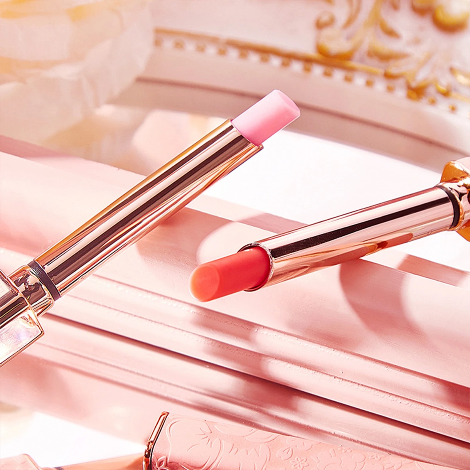 أحمر الشفاه