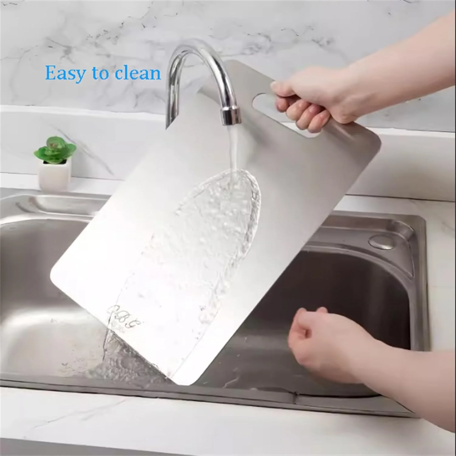 لوح تقطيع التيتانيوم