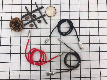 كابل البيانات والشحن