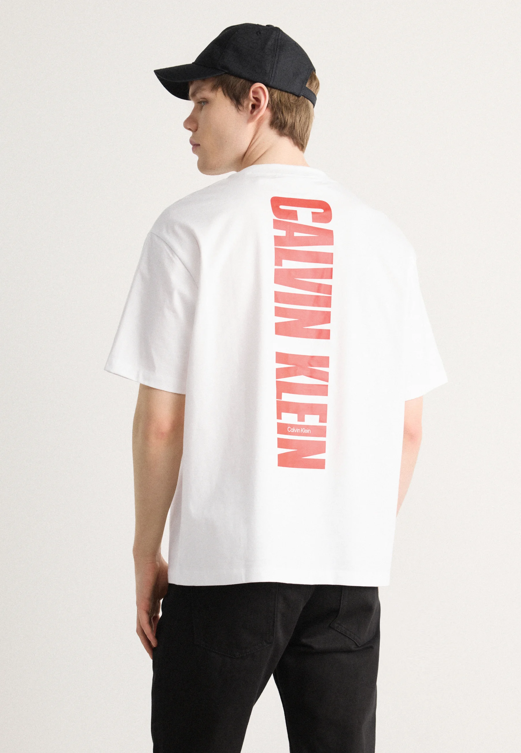Calvin Klein Vertical Logo Oversize T-Shirt – Premium Heavyweight Edition