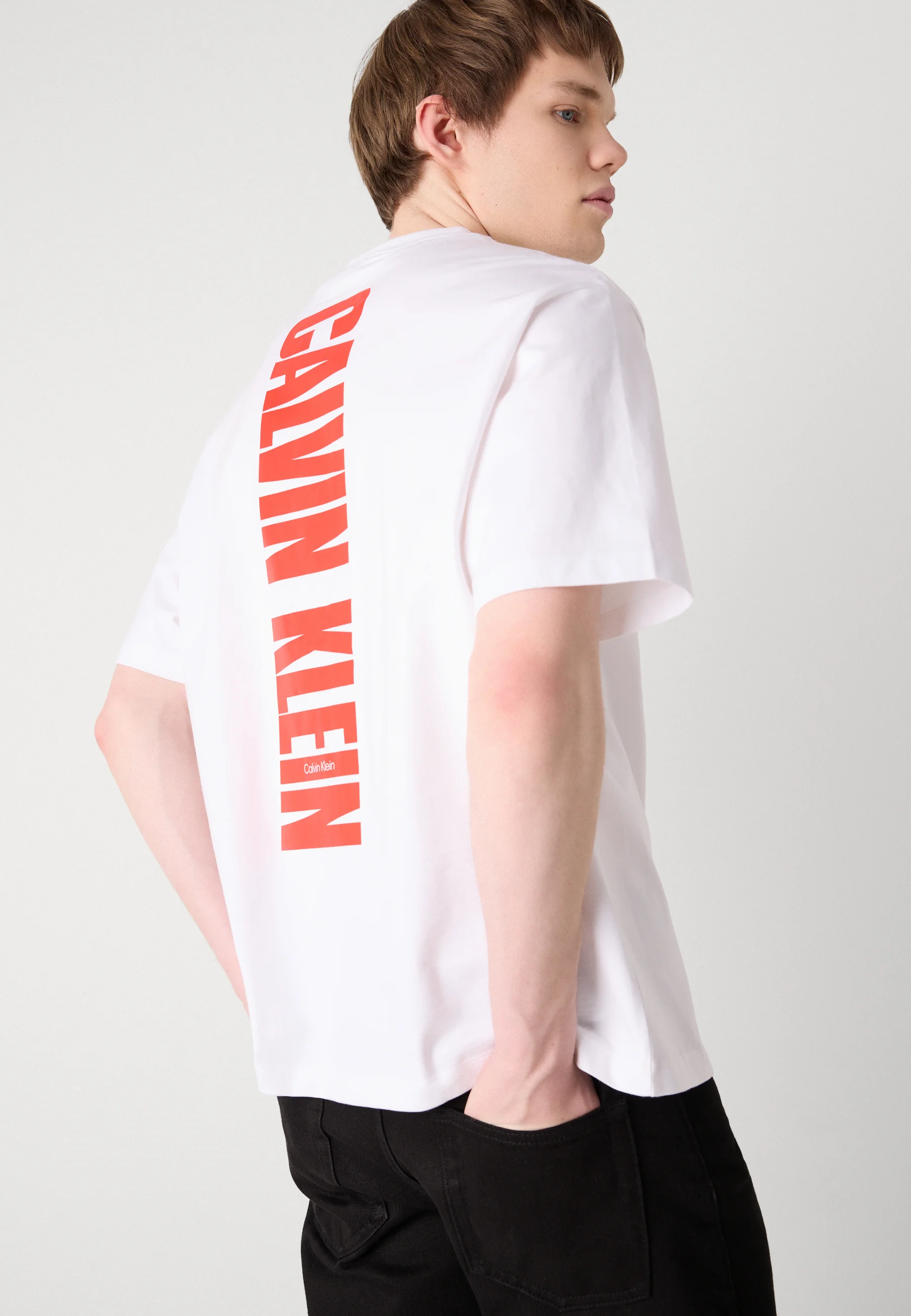 Calvin Klein Vertical Logo Oversize T-Shirt – Premium Heavyweight Edition
