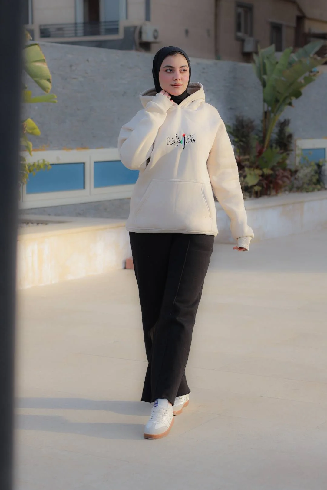 " هودي فلسطين المطرز "