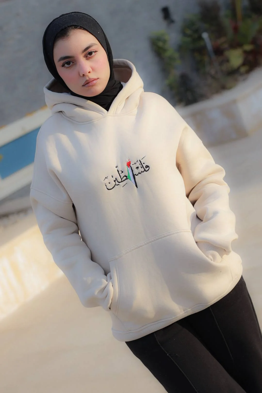 " هودي فلسطين المطرز "