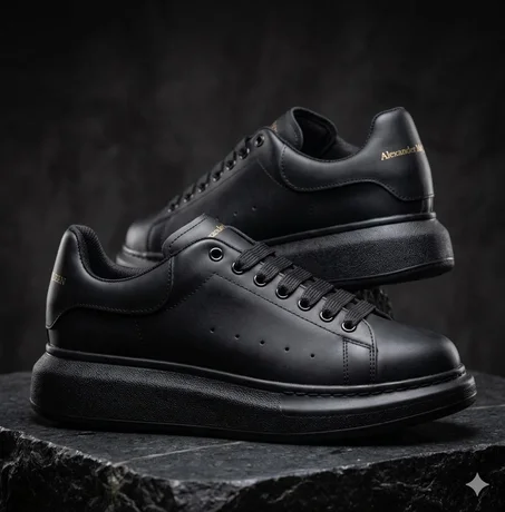 حذاء Alexander McQueen أسود