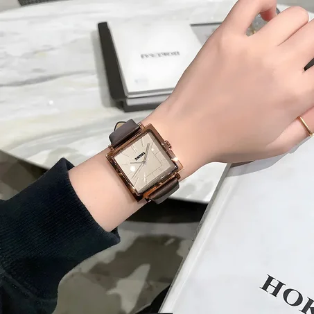 SKMEI Women's Luxury Waterproof Quartz Watch