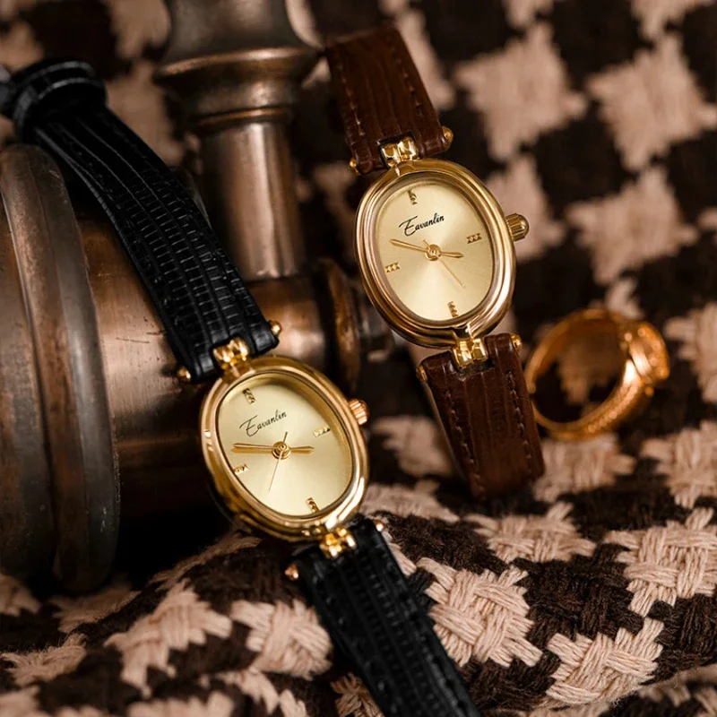 Vintage Women's Small Square Gold Quartz Watch