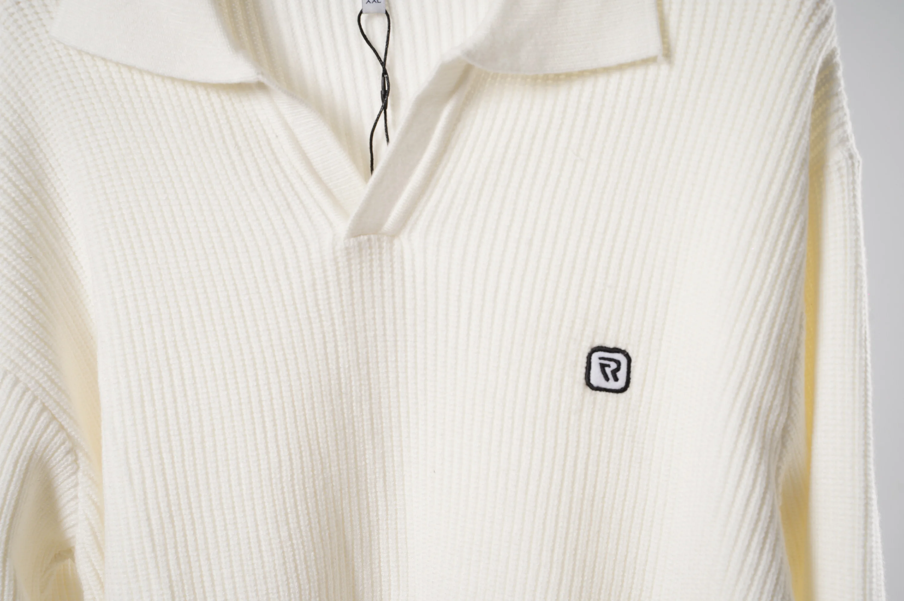🚀 Future Youngs M&R : Le Polo Côtelé Crème (Unisexe)