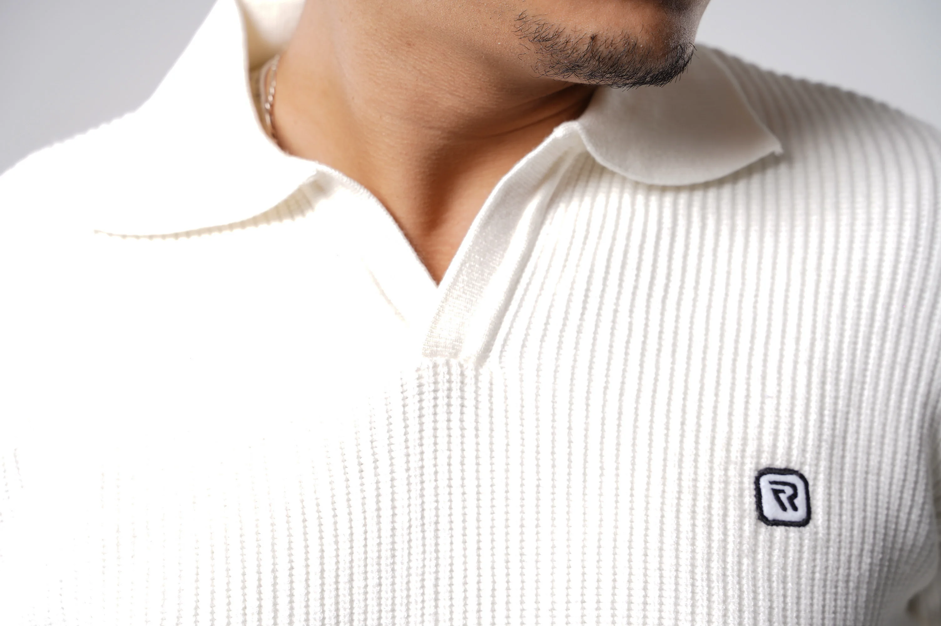 Tricot de Laine. L'Élégance Redéfinie