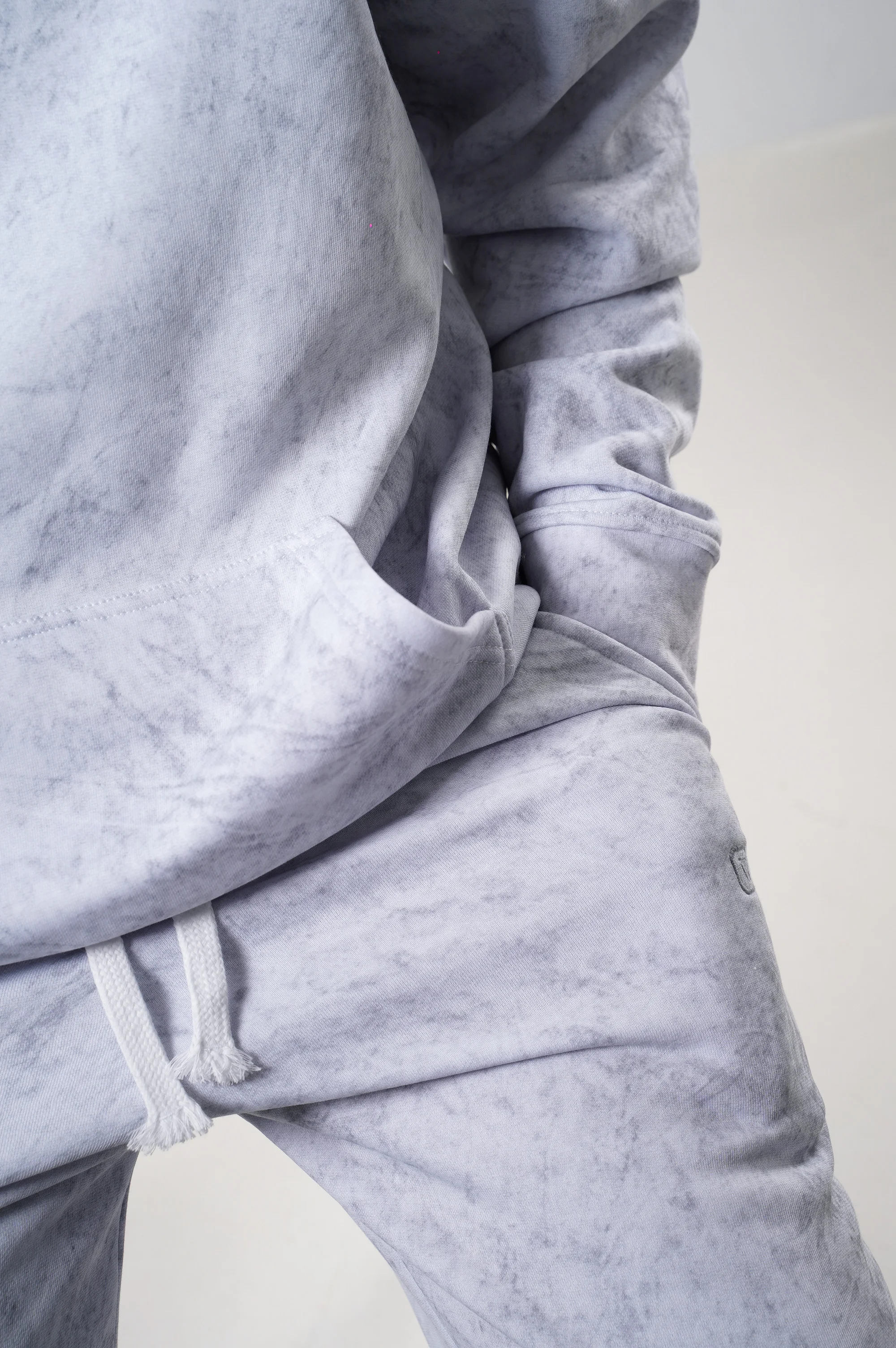 ⚪ M&R Mode : Le Hoodie Oversize Essential