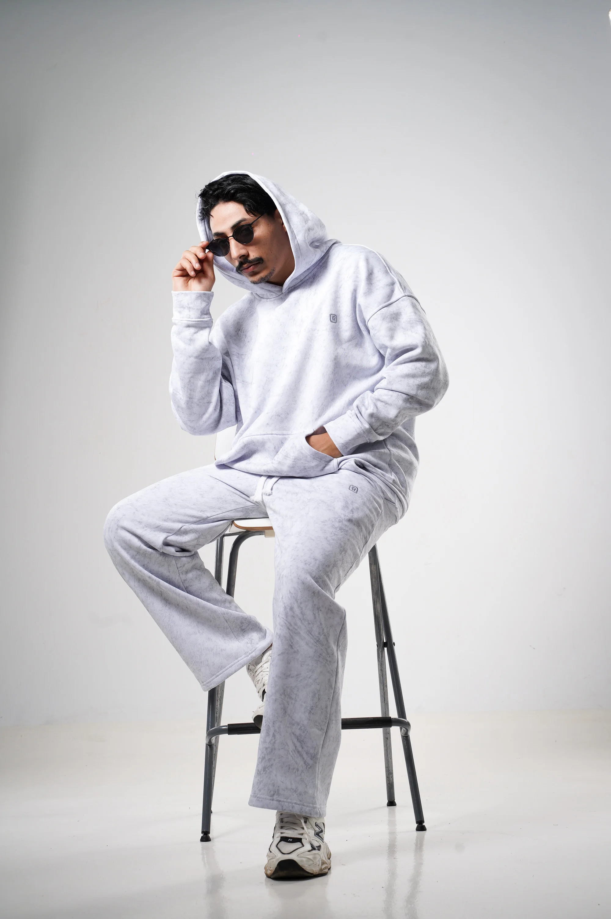 ⚪ M&R Mode : Le Hoodie Oversize Essential