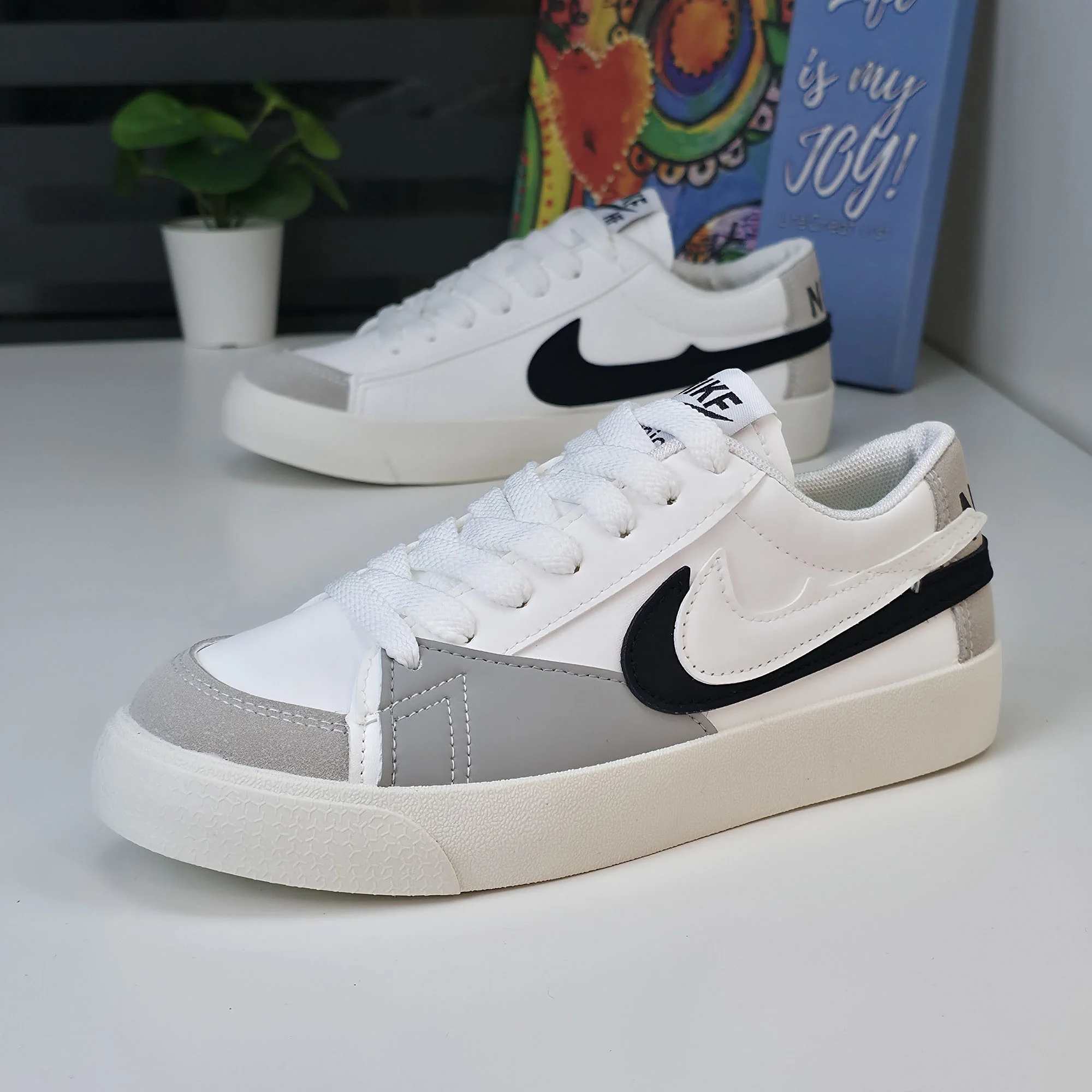 Baskets pour Femmes - White/Black - K09