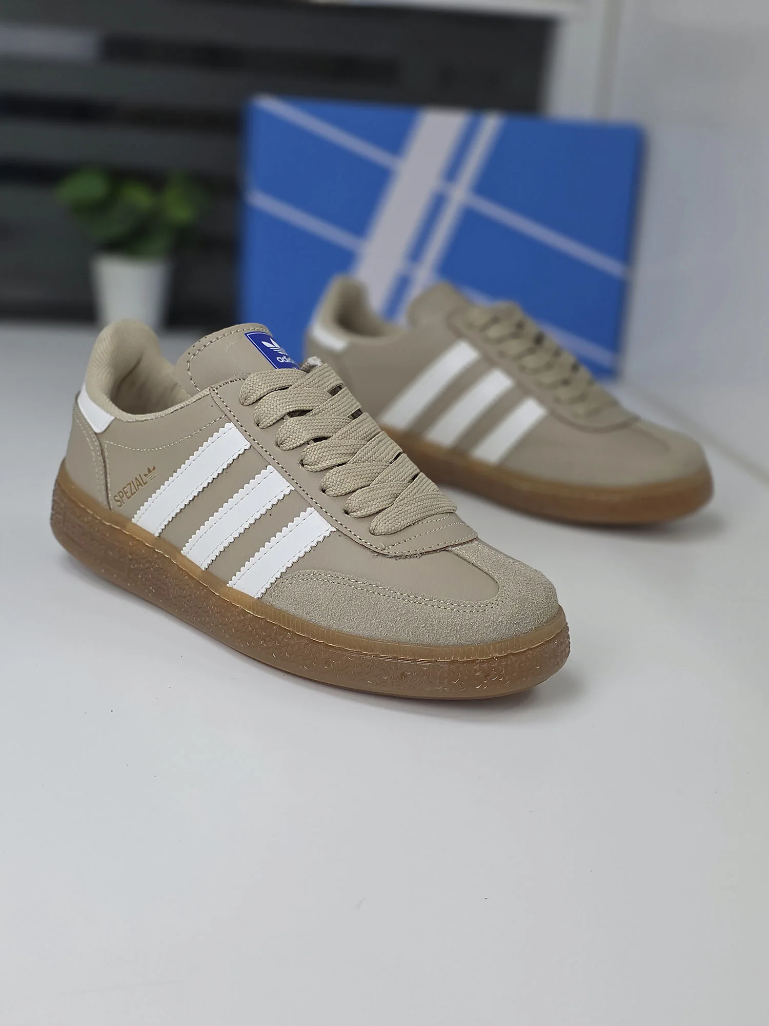 Baskets - Beige- SZ-13