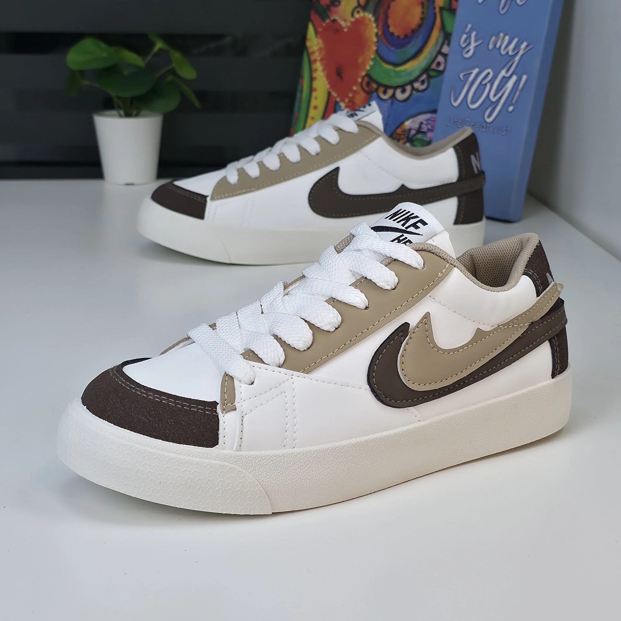 Baskets pour Femmes - White/Coffee - K09