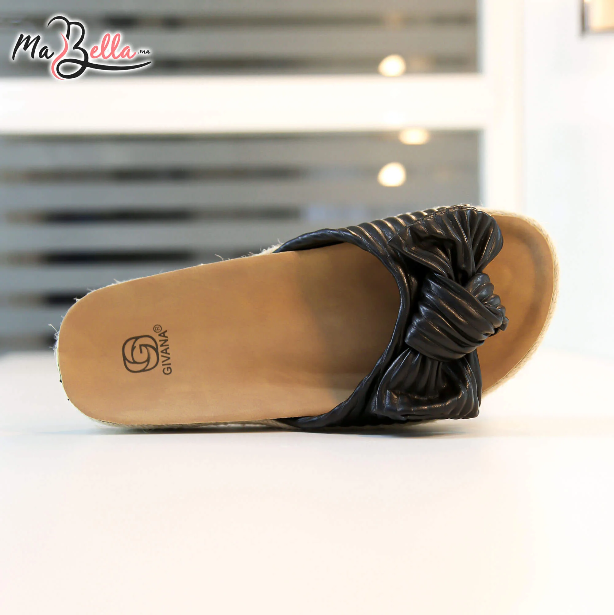 Sandale Plate à Nœud Décoratif - Noir - LEE090