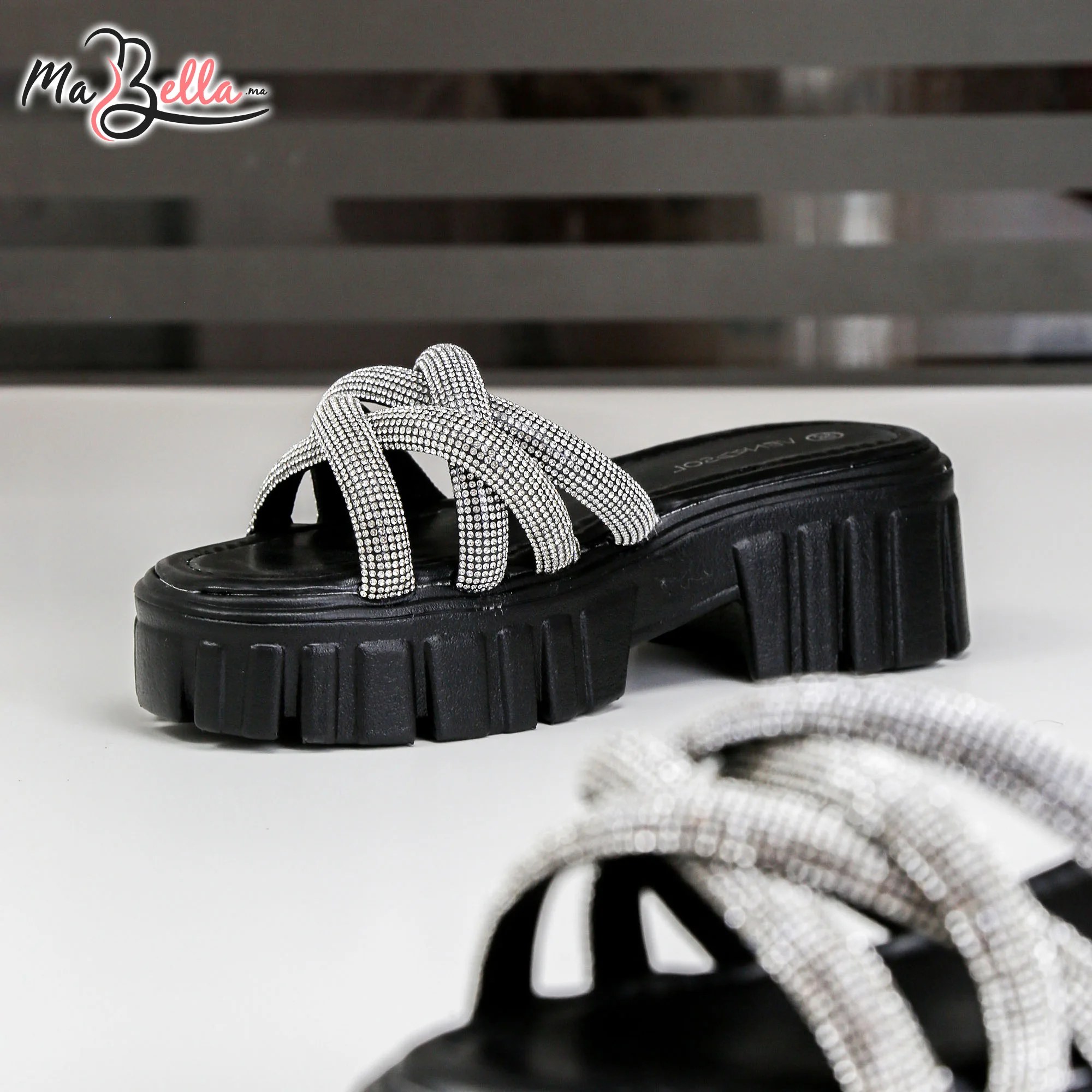 Sandale Plate - Noir - TC-3330