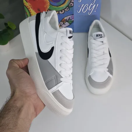 Baskets pour Femmes - White/Black - K09