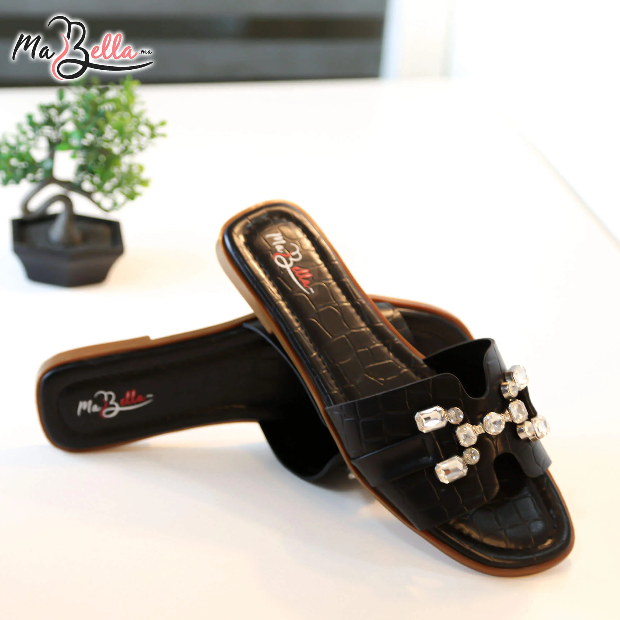 Sandale Plate - Noir - RF-HRMS***