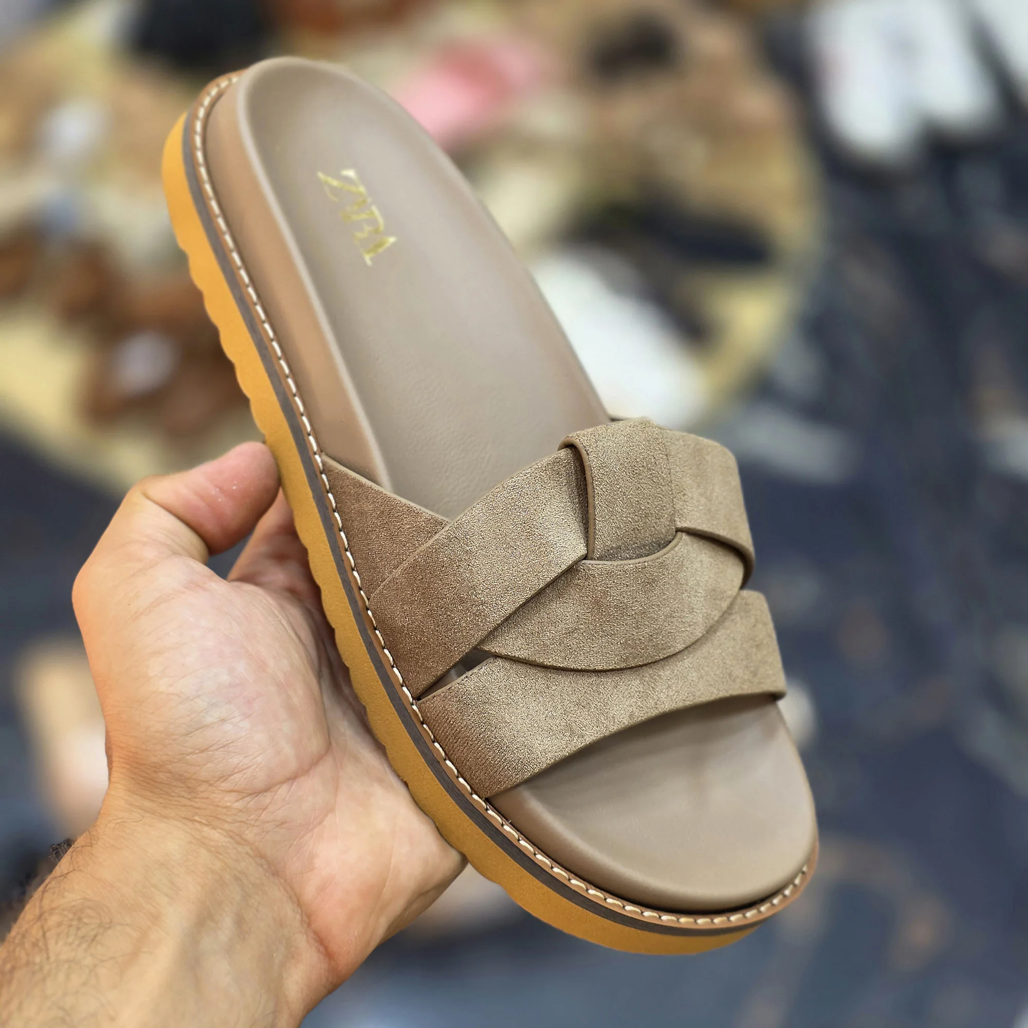 Taupe