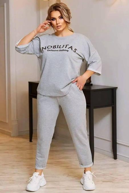 "سورفيط مميز: الراحة والأناقة في كل خطوة!"