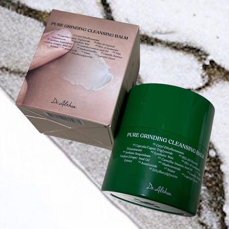 غسول تنظيف الوجه