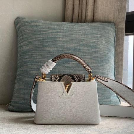 LOUIS VUITTON TWIST BAG whit