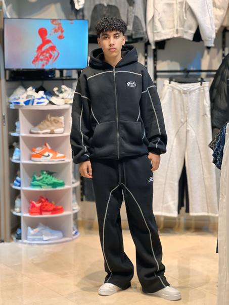 ENSEMBLE BLACK LINE JOGGER