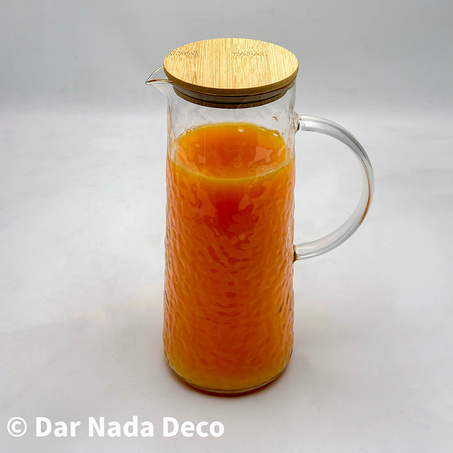 Carafe en verre martelé avec couvercle en bambou