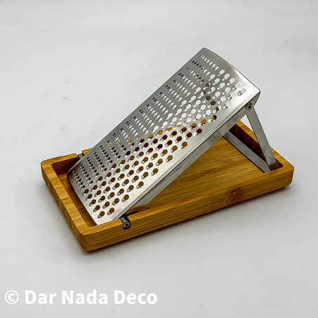 Râpe en acier inoxydable avec base en bambou