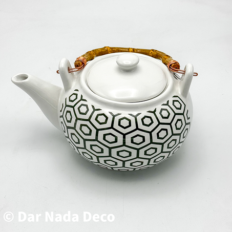 Théière en céramique avec poignée en bambou