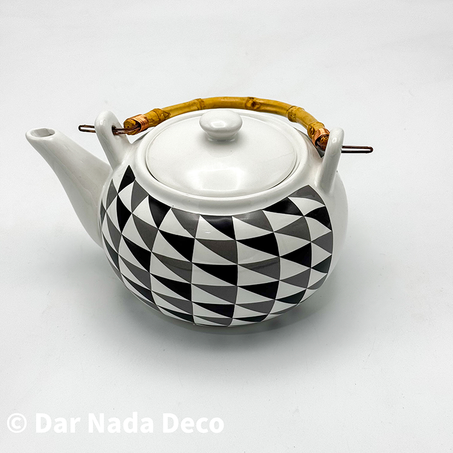 Théière en céramique avec poignée en bambou