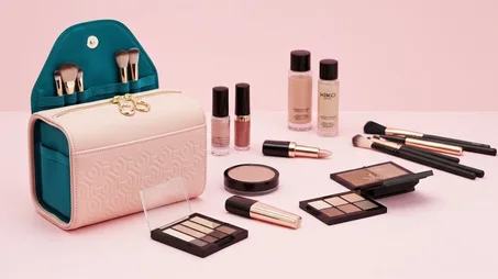 حقيبة المكياج المتنقلة والأنيقة