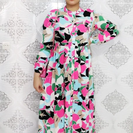 Robe longue imprimée à fines bretelles